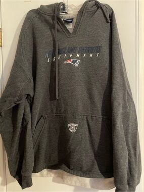 New England Patriots Equipment size Large